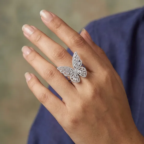 Sparkling_Butterfly_Ring_-_Elegant_Crystal_Studded_Statement_Ring