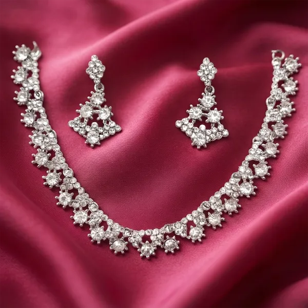 The99jewel_Sparkling_Austrian_Stone_Jewellery_Set_With_Earrings_Silver
