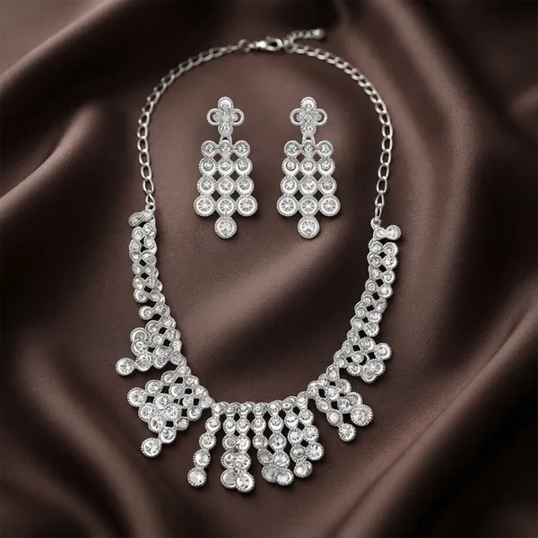 The99jewel_Sparkling_Austrian_Stone_Jewellery_Set_With_Earrings_Silver