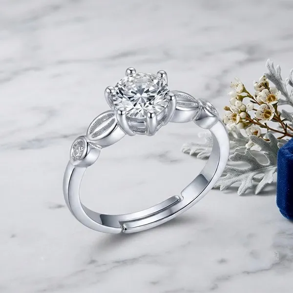 The99jewel_Silver_Plated_Cz_Solitaire_Adjustable_Ring_With_Box_Silver