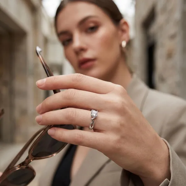 The99jewel_Silver_Plated_Cz_Solitaire_Adjustable_Ring_With_Box_Silver
