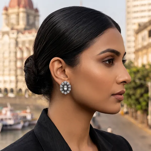 The99jewel_Silver_Plated_Austrian_Stone_Stud_Earrings_White
