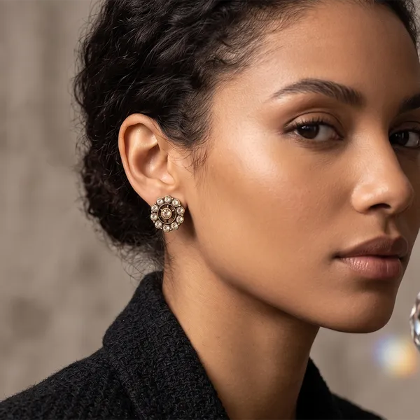 The99jewel_Antique_Gold_Plated_Crystal_Stud_Earrings_Gold