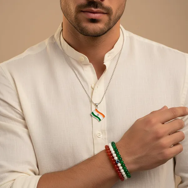 Jewelmaze_Tricolor_Tiranga_Indian_Flag_Bracelets_Pendant_Combo_Multi