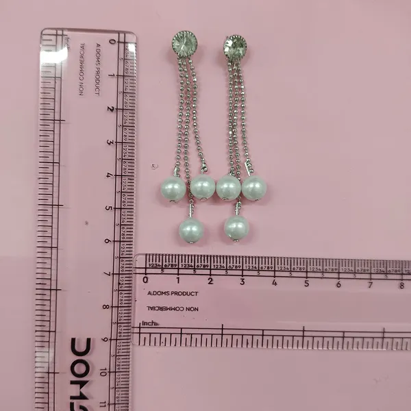 The99jewel_Trendsetter_Crystal_And_Pearl_Drop_Designer_Earrings_Silver