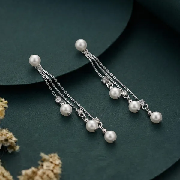 The99jewel_Trendsetter_Crystal_And_Pearl_Drop_Designer_Earrings_Silver