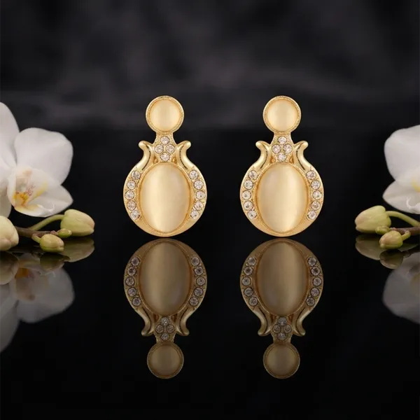 The99jewel_Exclusive_Gold_Plated_Crystal_Stone_Elegant_Earrings_Gold