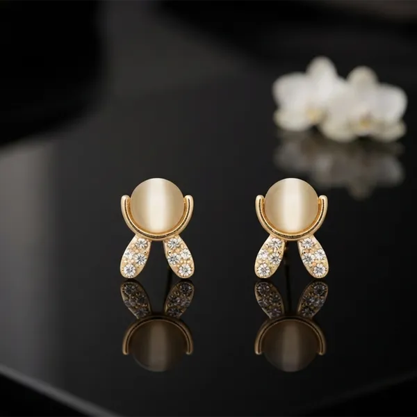 The99jewel_Exclusive_Gold_Plated_Crystal_Stone_Elegant_Earrings_Gold