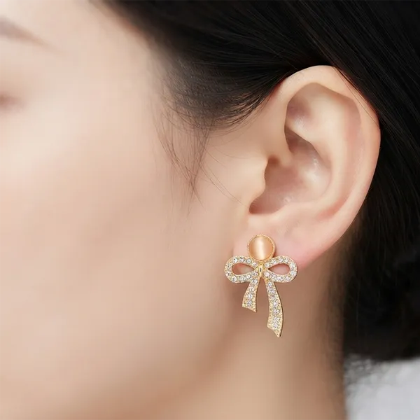 The99jewel_Exclusive_Gold_Plated_Crystal_Stone_Elegant_Earrings_Gold
