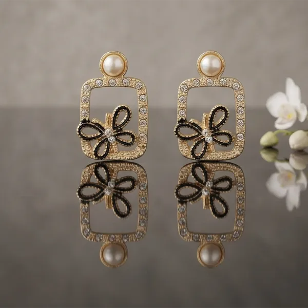 The99jewel_Exclusive_Gold_Plated_Crystal_Stone_Elegant_Earrings_Gold