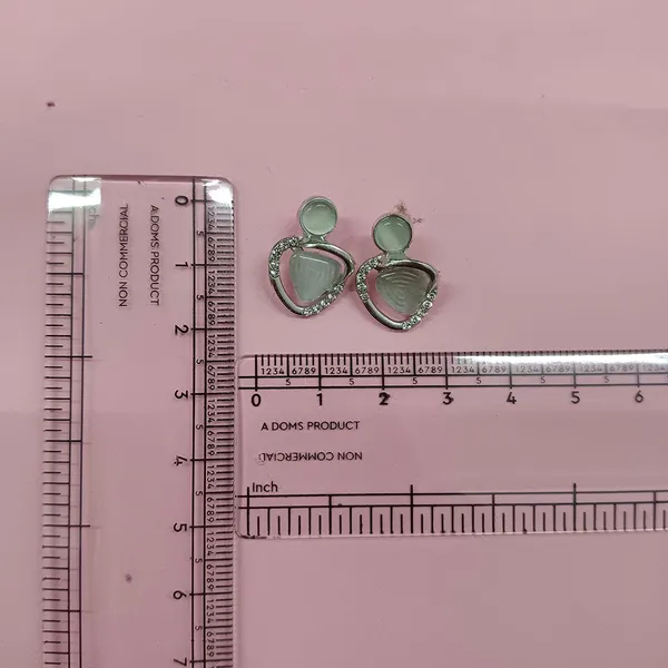 The99jewel_Premium_Silver_Plated_Crystal_Stone_Statement_Stud_Earrings_For_Women_Silver