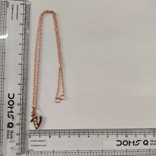 The99jewel_Rose_Gold_Plated_Letter_V_Initial_Chain_Pendant_With_Austrian_Stone_Rose_Gold