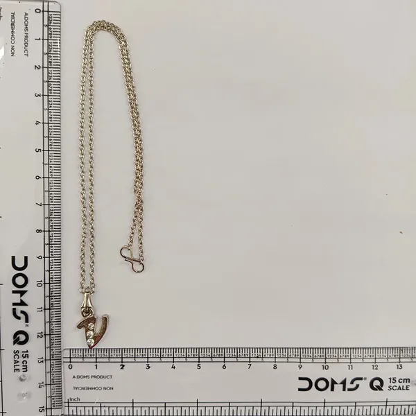 The99jewel_Silver_Plated_Letter_V_Initial_Chain_Pendant_With_Austrian_Stone_Silver