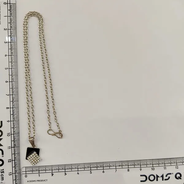 The99jewel_Fashion_Silver_Plated_Austrian_Stone_Square_Shape_Chain_Pendant_Black