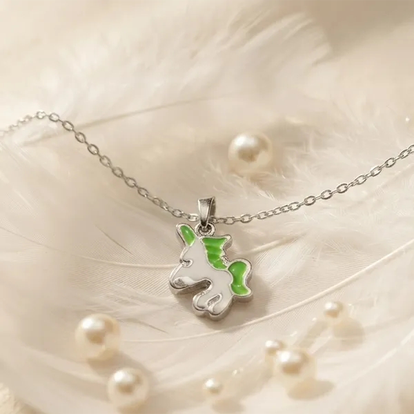 The99jewel_Stylish_Austrian_Stone_Silver_Plated_Unicorn_Shape_Chain_Pendant_Green