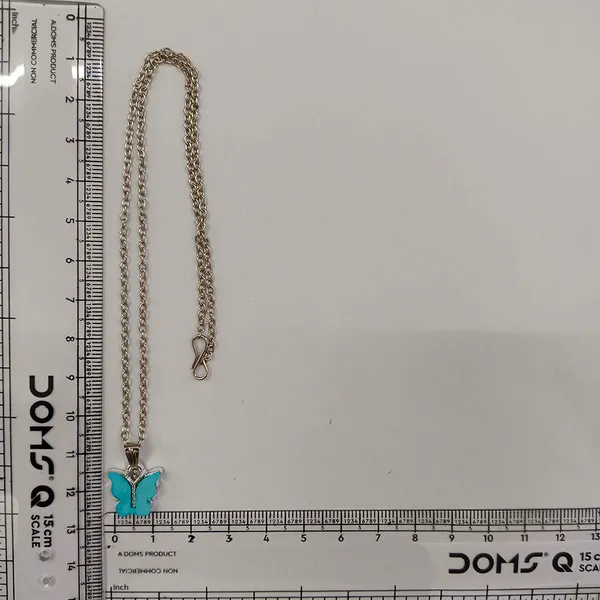 The99jewel_Lightweight_Austrian_Stone_Silver_Plated_Butterfly_Shape_Chain_Pendant_Blue