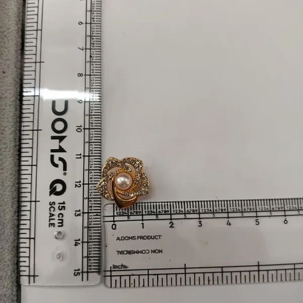 The99jewel_Stylish_Gold_Plated_Floral_Shape_Austrian_Stone_Pearl_Stud_Earrings_For_Women_Girls_Gold