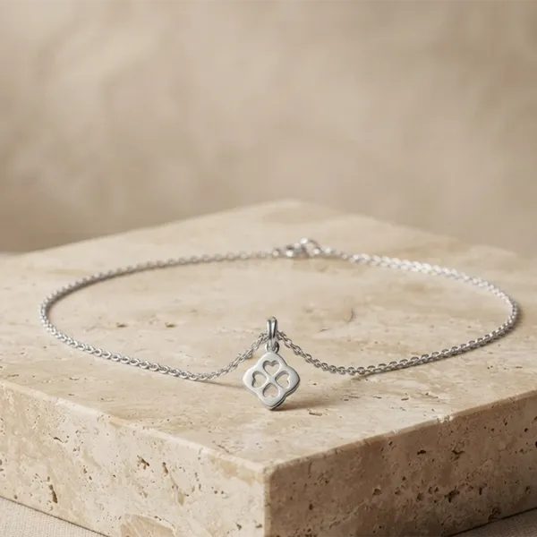 The99jewel_Casual_Silver_Plated_Leaf_Clover_Shape_Pendant_Chain_For_Women_Silver