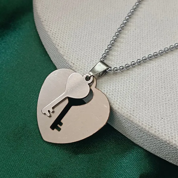 The99jewel_Heart_And_Key_Chain_Pendant_For_Men_S_Trendy_Fashion_Jewellery_Silver