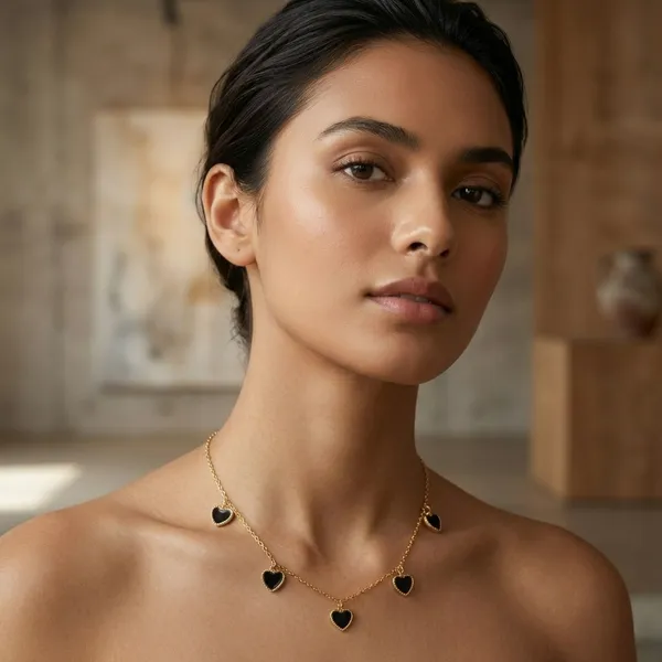 Black_Heart_Charm_Gold_Chain_Necklace