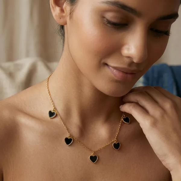 Black_Heart_Charm_Gold_Chain_Necklace