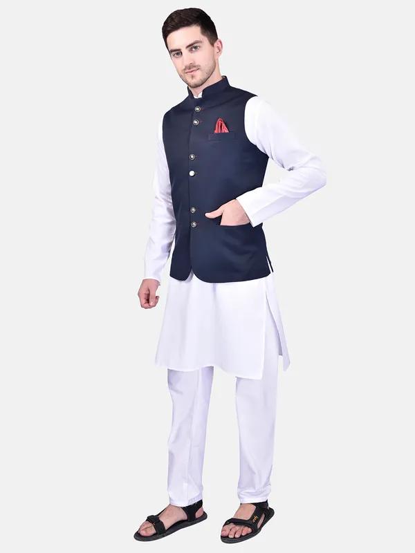 Men's_White_Kurta_Pajama_With_Navy_Blue_Nehru_Jacket_Set