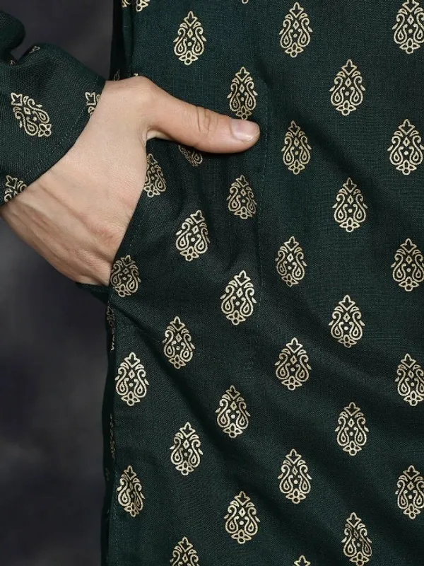 Men's_Dark_Green_Ethnic_Kurta_With_Golden_Buti_Print