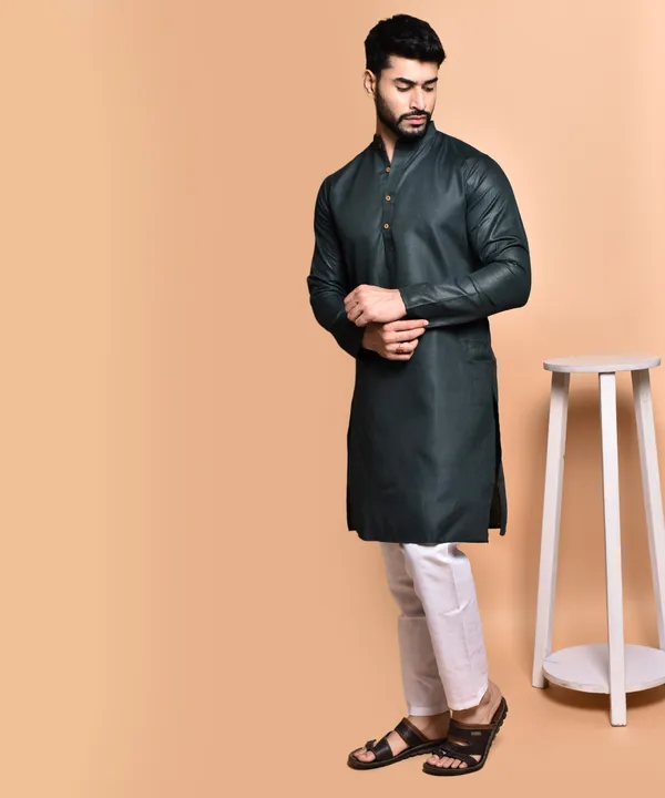 Men's_Bottle_Black_Silk_Blend_Kurta_With_Mandarin_Collar