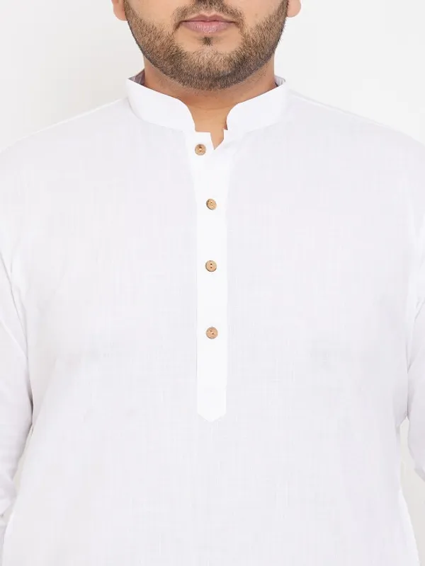 Men's_White_Cotton_Kurta_With_Mandarin_Collar_And_Wooden_Buttons