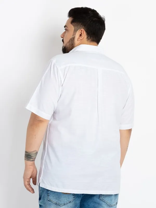 Men's_White_Half_Sleeve_Formal_Shirt_With_Contrast_Buttons