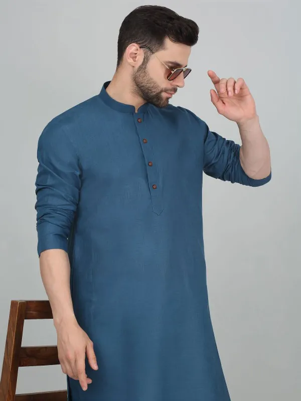 Men's_Blue_Solid_Cotton_Kurta_With_Mandarin_Collar