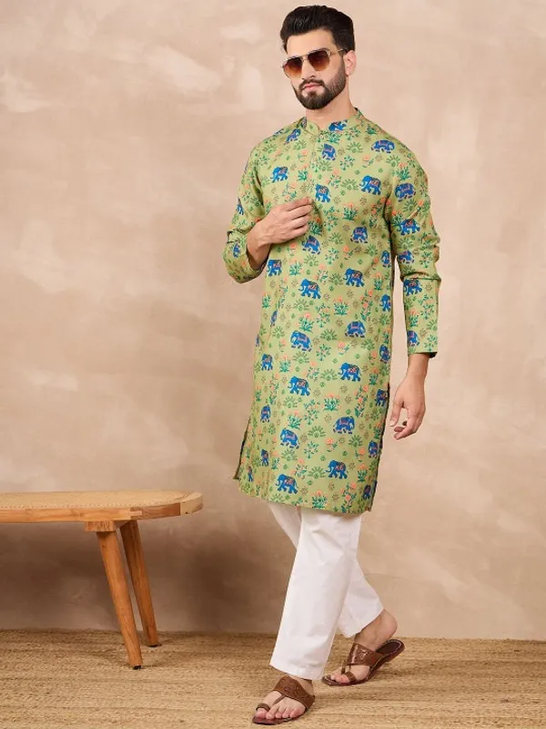 Men's_Green_Printed_Kurta_With_Elephant_And_Floral_Pattern