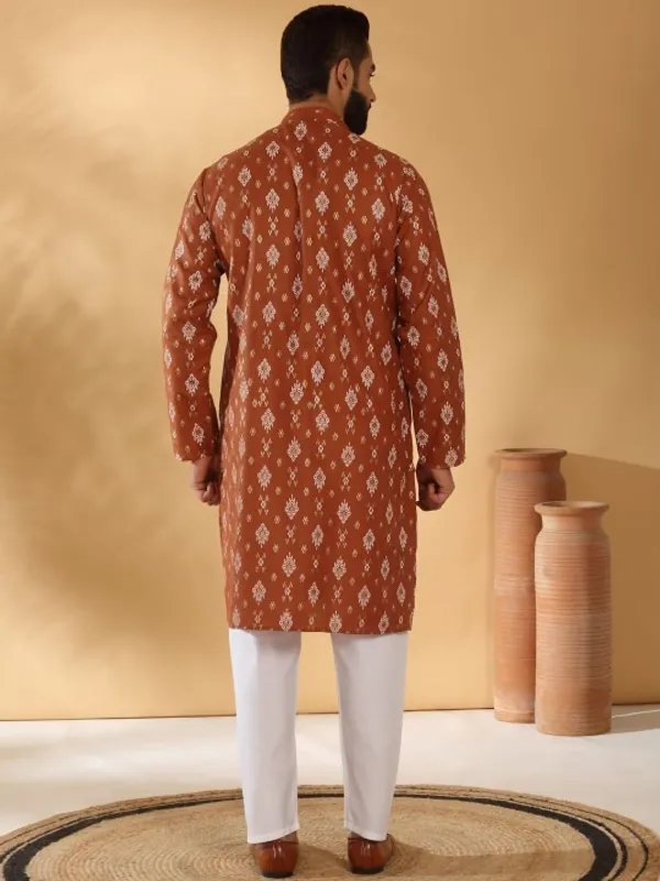 Men's_Rust_Orange_Ethnic_Kurta_With_Traditional_Ikat_Print