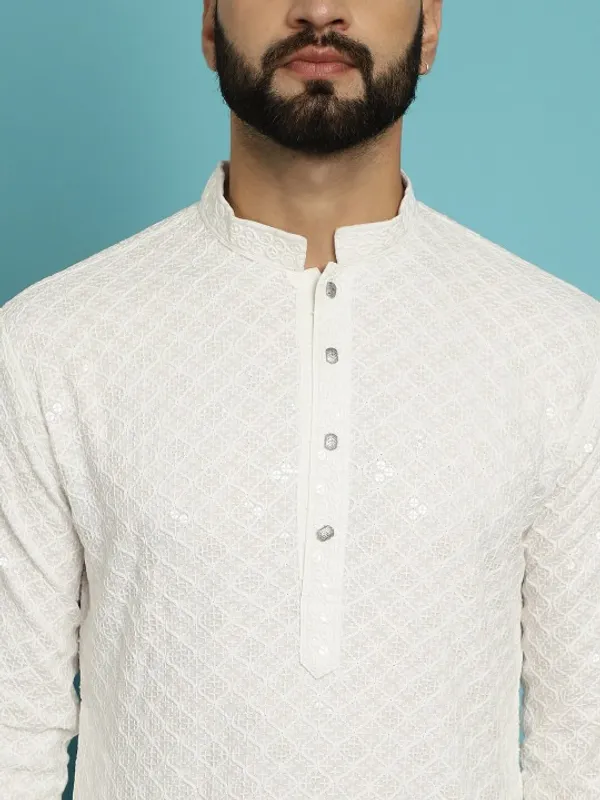 Men's_White_Embroidered_Kurta_Pajama_Set_-_Ethnic_Wear