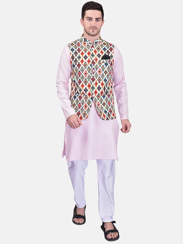Men's_Ethnic_Kurta_Pajama_Set_With_Printed_Nehru_Jacket_(3-Piece_Set)