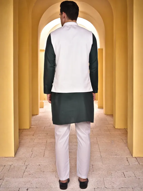 Men's_White_Nehru_Jacket_With_Dark_Green_Kurta_Pajama_Set