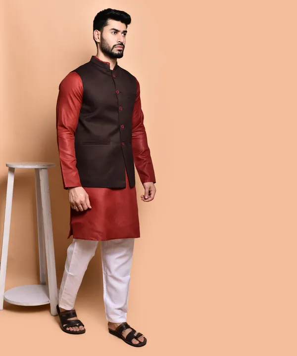 Men's_Ethnic_Nehru_Jacket_Set_-_Maroon_Kurta_With_Black_Waistcoat