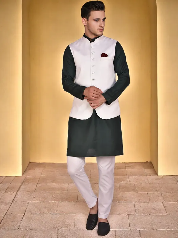 Men's_White_Nehru_Jacket_With_Dark_Green_Kurta_Pajama_Set