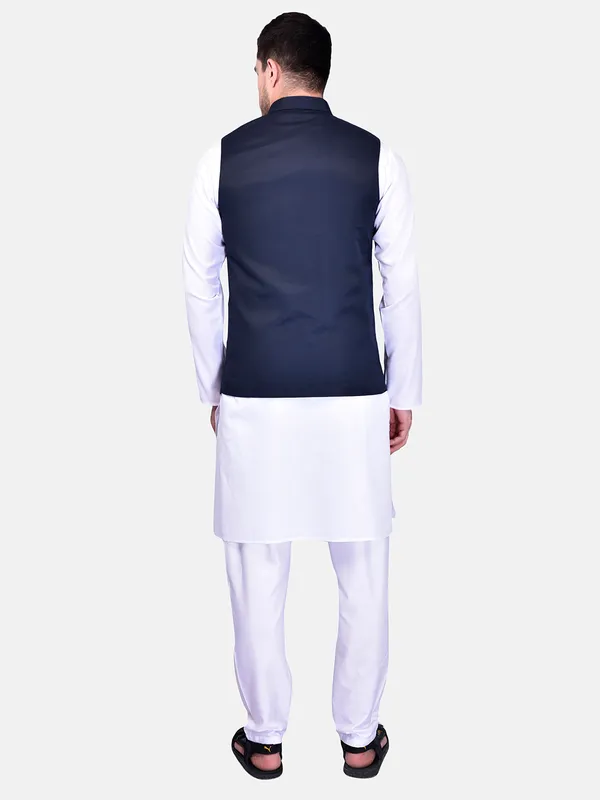 Men's_White_Kurta_Pajama_With_Navy_Blue_Nehru_Jacket_Set