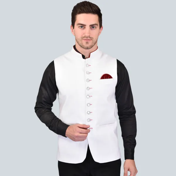 Men's_White_Nehru_Jacket_With_Maroon_Pocket_Square