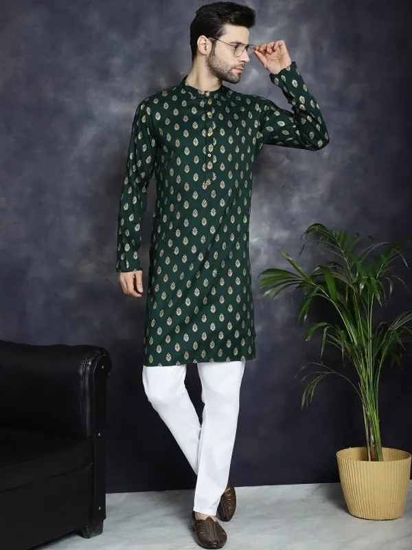 Men's_Dark_Green_Ethnic_Kurta_With_Golden_Buti_Print
