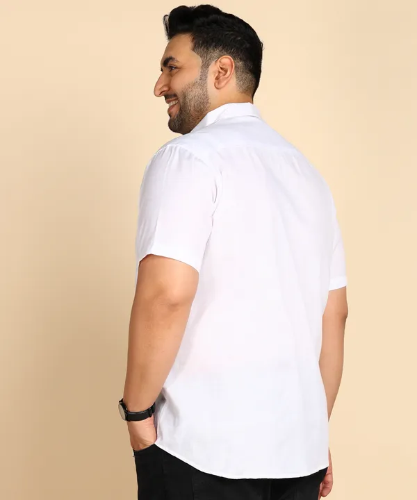 Men's_White_Short_Sleeve_Formal_Shirt_With_Contrast_Buttons