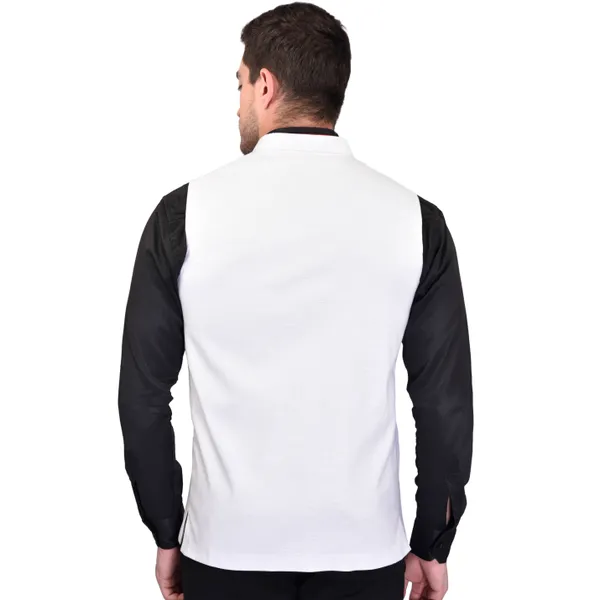 Men's_White_Nehru_Jacket_With_Maroon_Pocket_Square