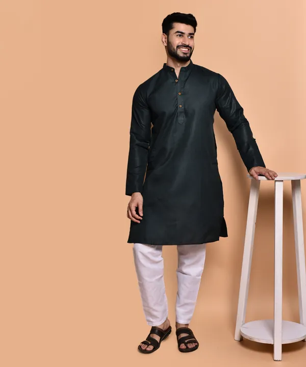 Men's_Bottle_Black_Silk_Blend_Kurta_With_Mandarin_Collar