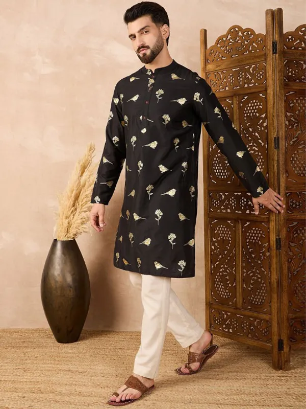 Black_Bird_And_Flower_Print_Kurta_For_Men
