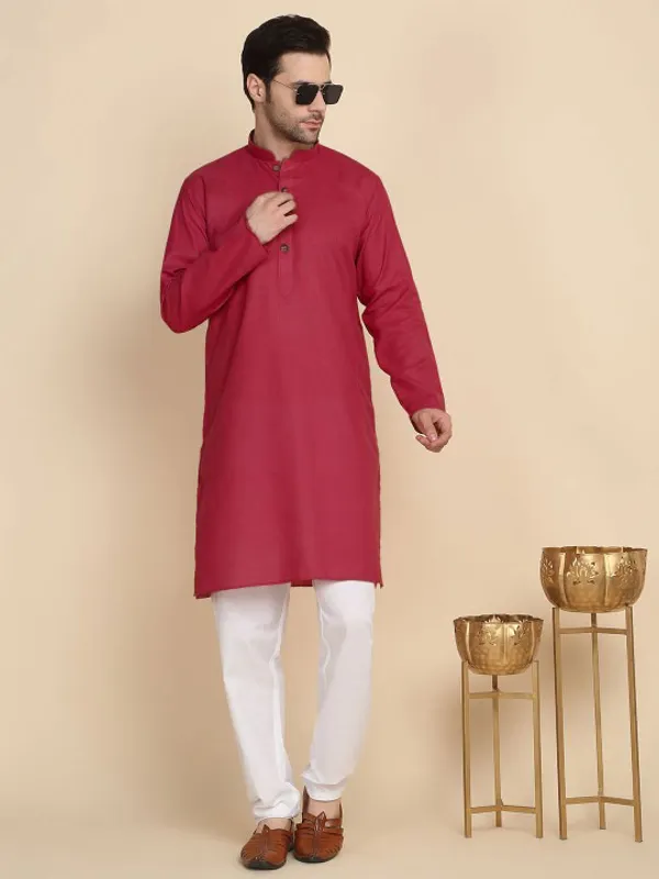 Men's_Red_Cotton_Kurta_With_Mandarin_Collar