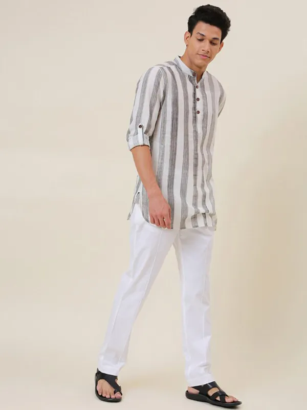 Men's_White_And_Grey_Vertical_Striped_Mandarin_Collar_Short_Kurta_With_White_Pants