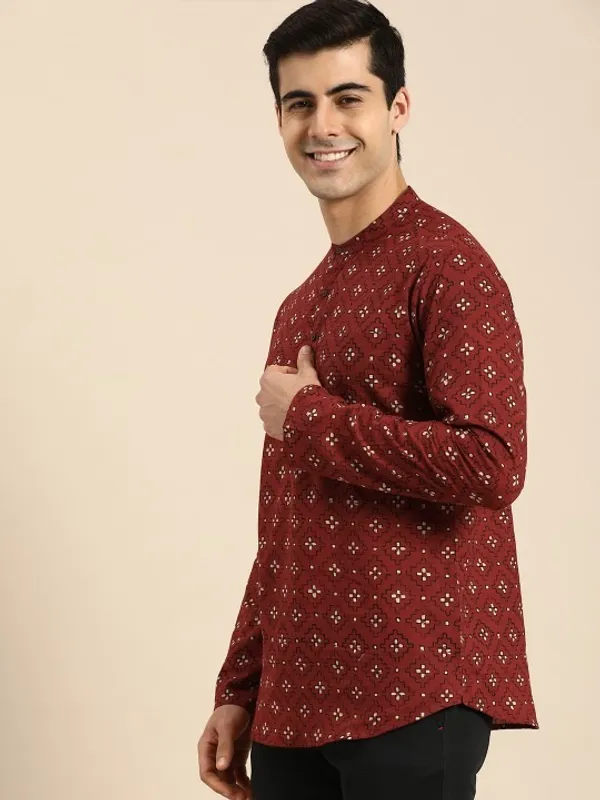 Men's_Maroon_Printed_Cotton_Short_Kurta