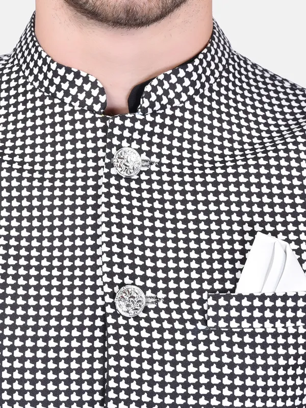Men's_Black_Kurta_Pajama_With_Checkered_Nehru_Jacket_-_3_Piece_Ethnic_Set