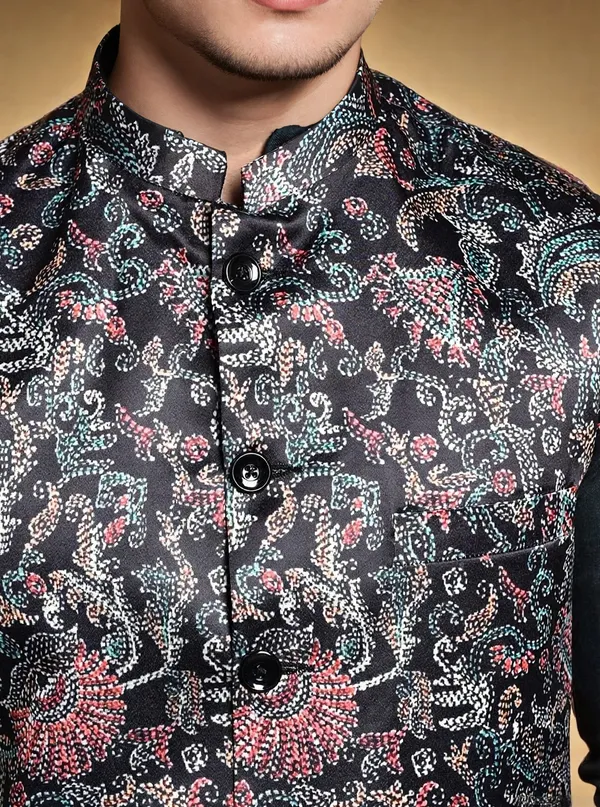 Men's_Black_Embroidered_Nehru_Jacket_With_Kurta_Set
